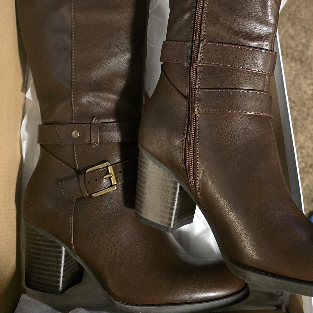 Naturalizer Dark Brown Heeled Boots